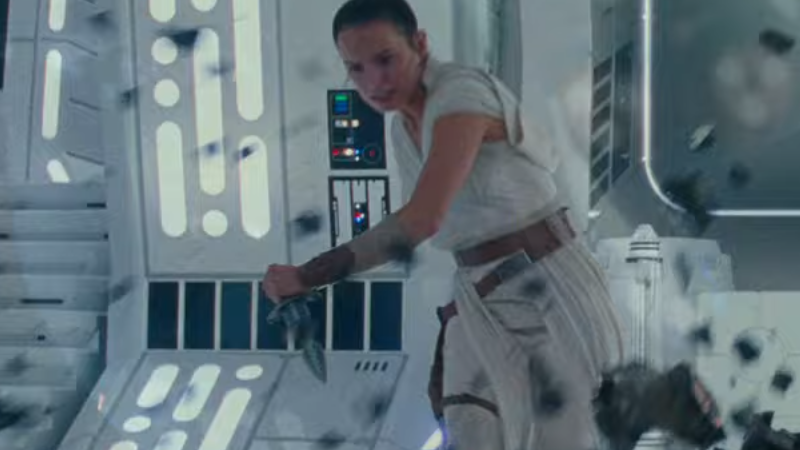 Illustration for article titled Breaking Down the New Hopes and Shadowed Empires in Star Wars: The Rise of Skywalker's Final Trailer